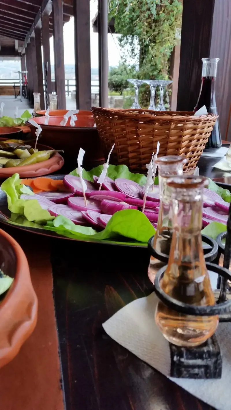 Restaurant nuntă Mehedinți – Taverna Sarbului